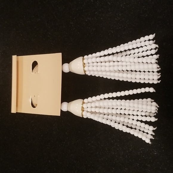 💕KENNETH JAY LANE💕 White Tassel Earrings ~ White NWT - Picture 3 of 9